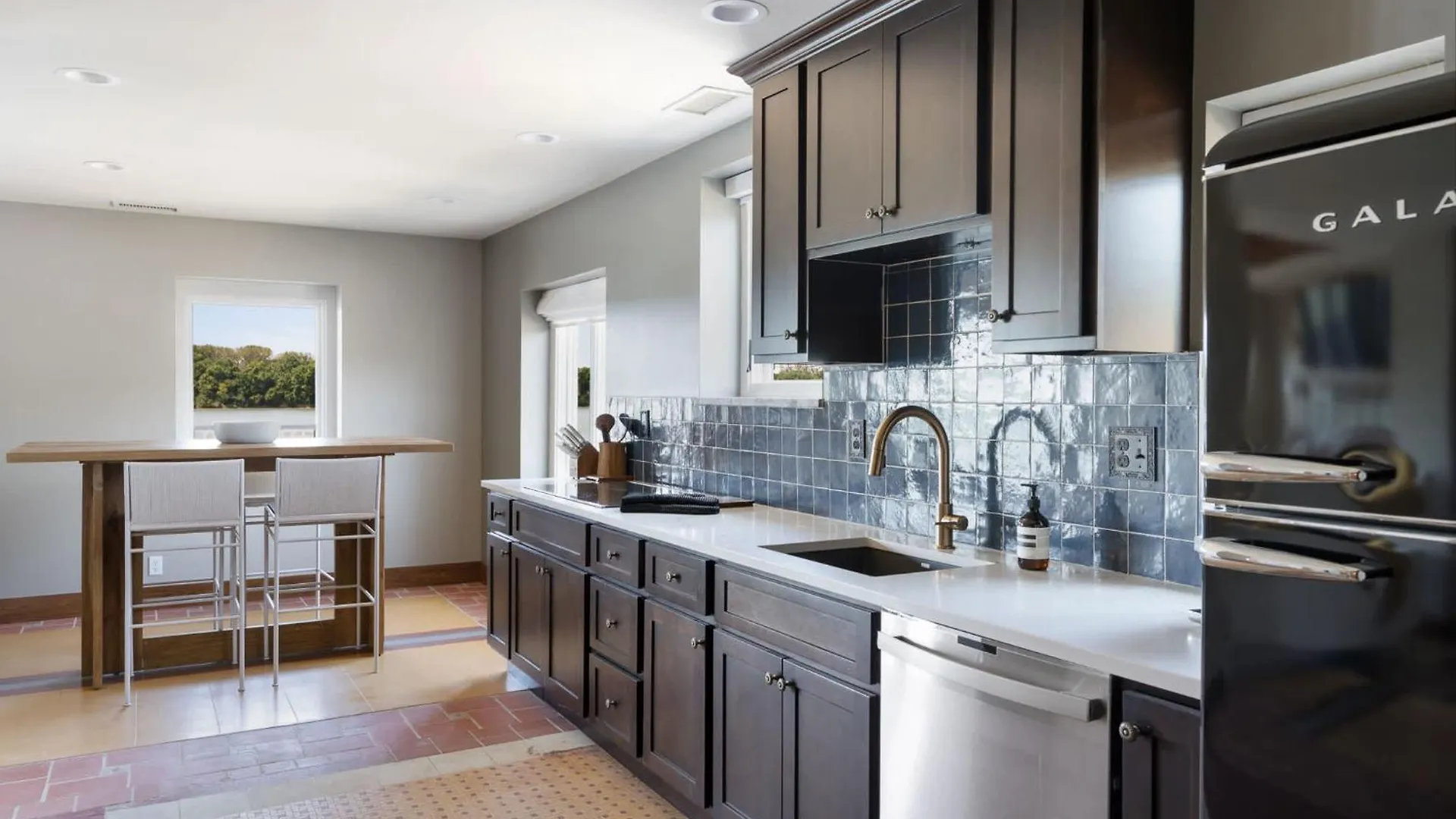 Hébergement de vacances Elegant Riverside Escape Historic Charm & Views Louisville-Jefferson County
