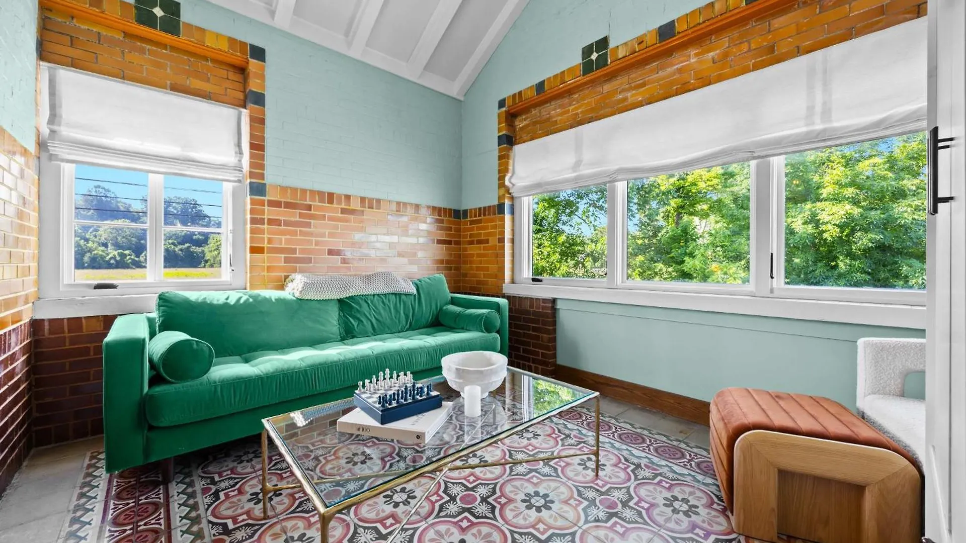بيت للعطل Elegant Riverside Escape Historic Charm & Views لويفيل